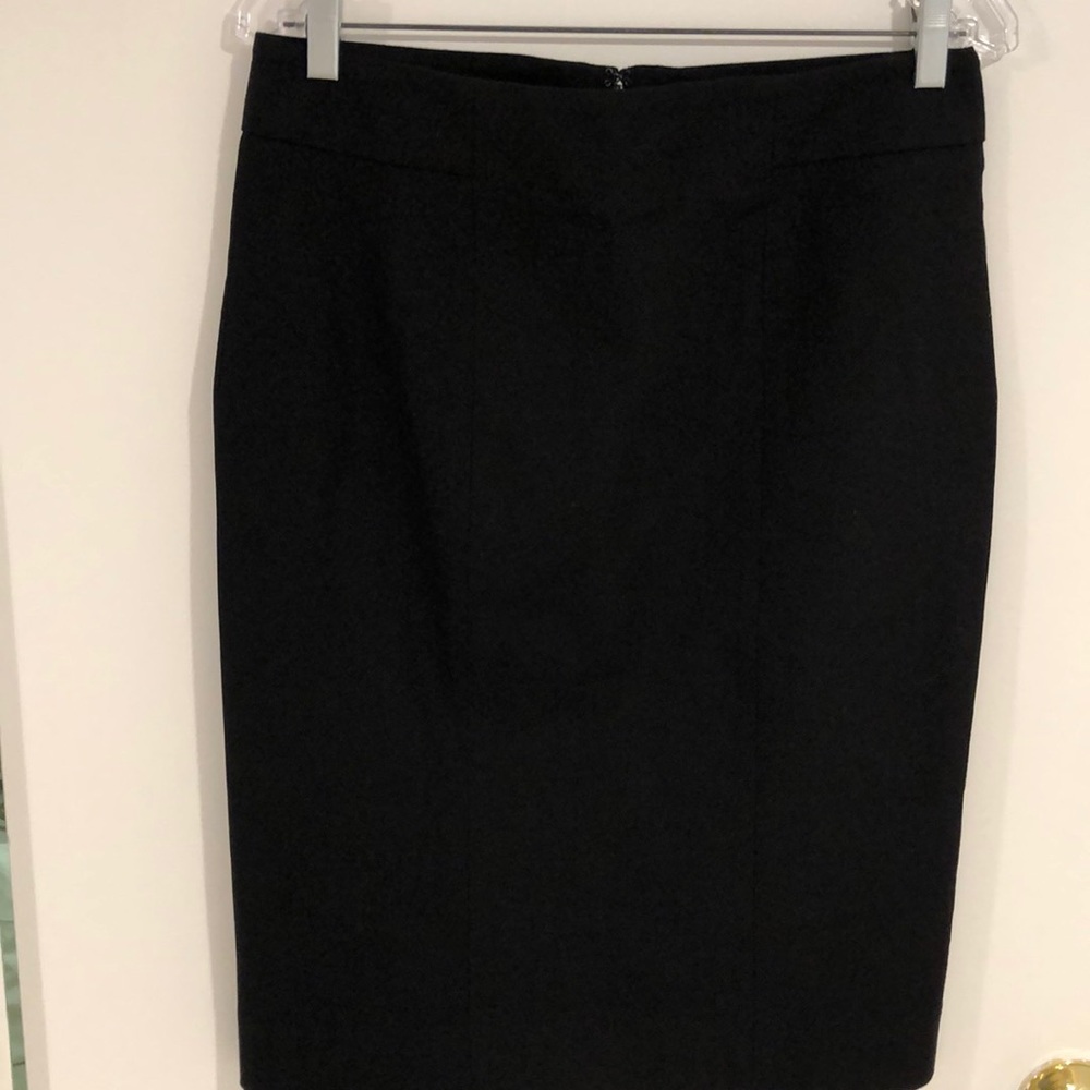 NWOT, GAP, SZ 8, BLACK PENCIL SKIRT, 95% COTTON, 5% ELASTANE